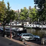 Armada Hotel