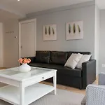 Plaza Centre Apartment