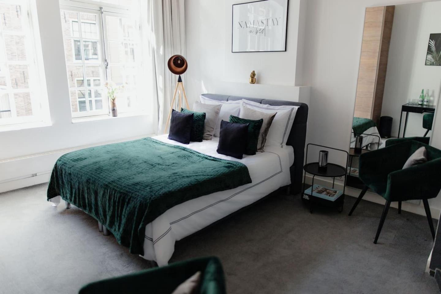 Kerkstraat Bed & Breakfast 2*