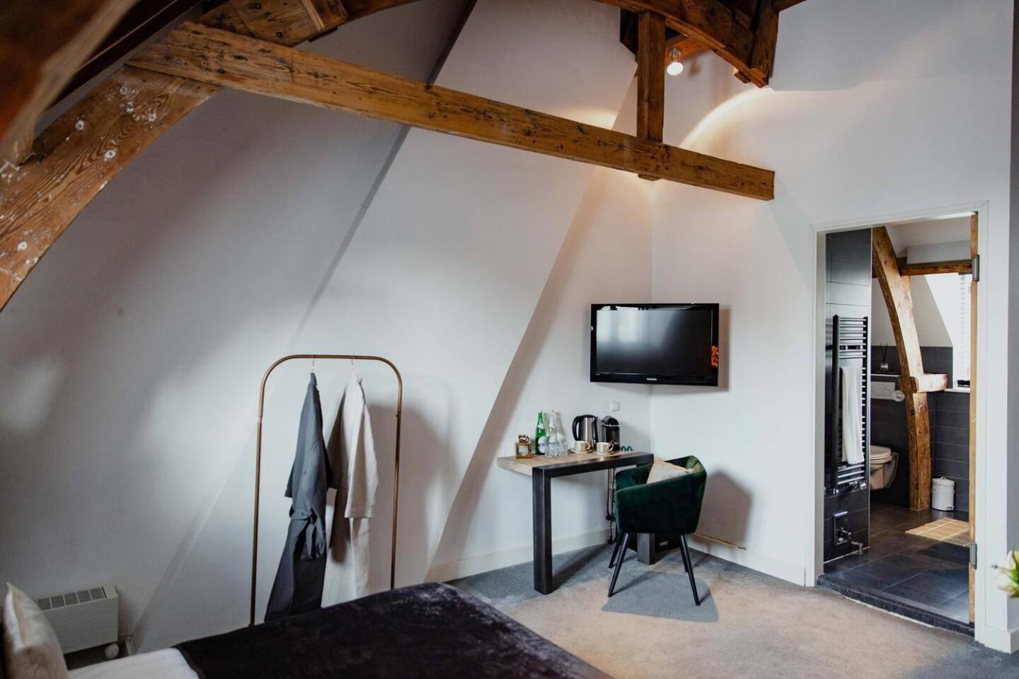 Kerkstraat Bed & Breakfast 2*
