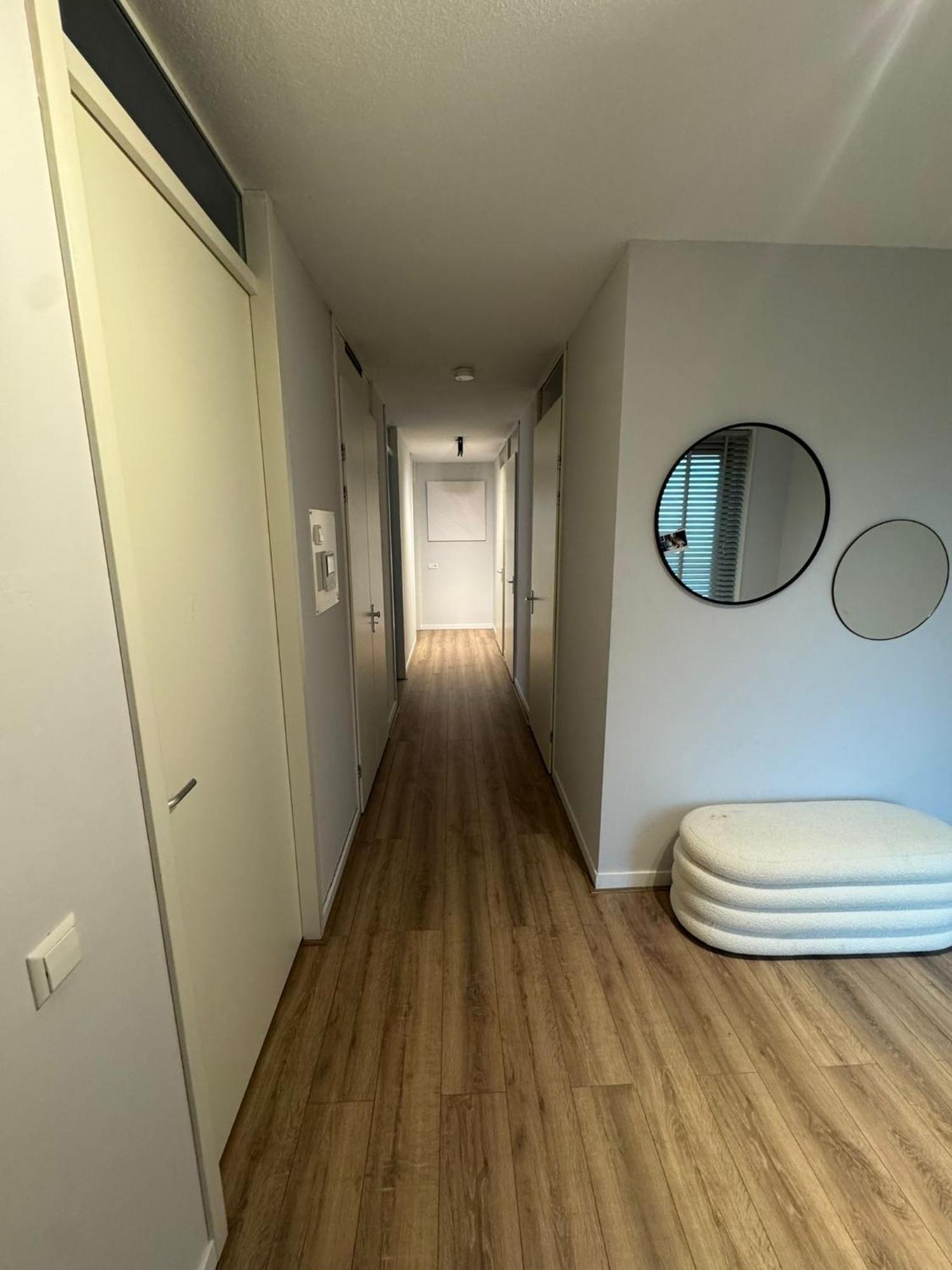 Apartment Modern Near Center *