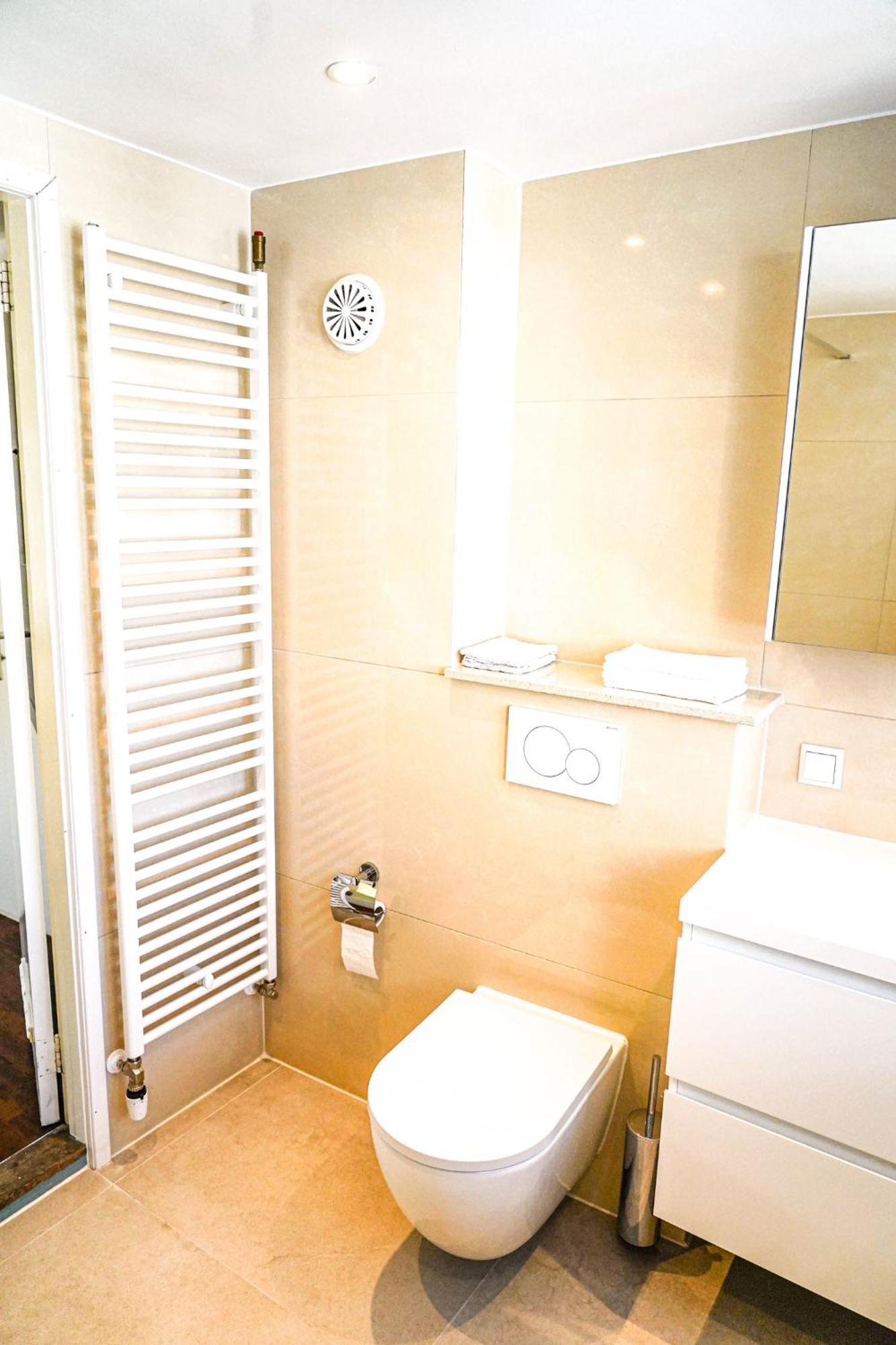 The Balcony At Prinsen Canal Apartment Amsterdam 2*