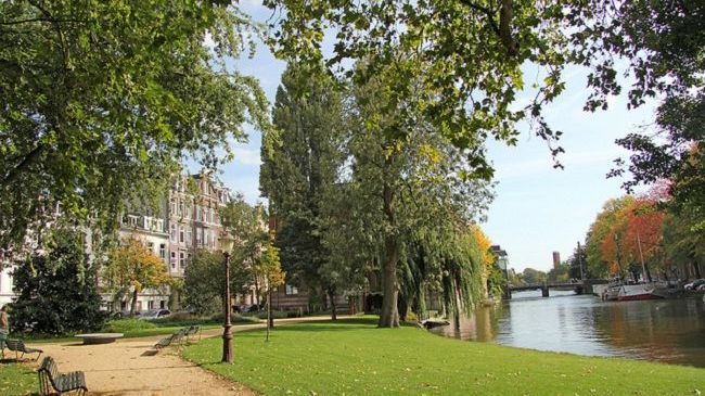 Short Group Plantage Amsterdam