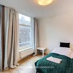 Luxurious Canalview Apt With Patio City Centre
