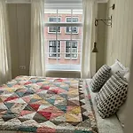 Dahli\'S Sleep Boutique