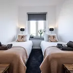 Cozy 2-Bedroom Apartment
