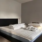 Private 3 Bedroom Apartment - Homestay Properties Amsterdam