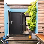 Houseboat Ark van Amstel