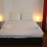 Floris Hotel