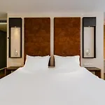 Hotel De Hallen