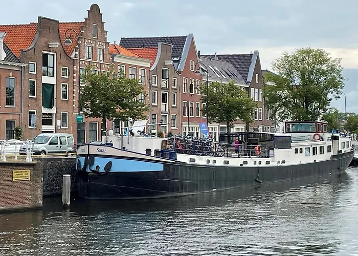 Hotelboot Sarah