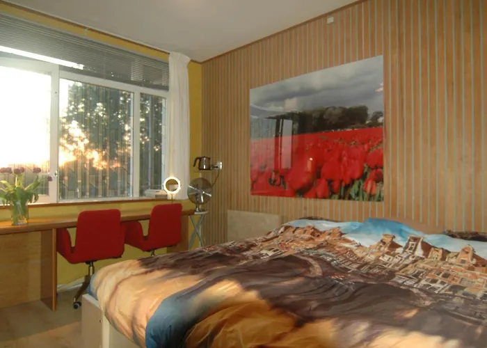 Bed And Breakfast Tulip Gallery