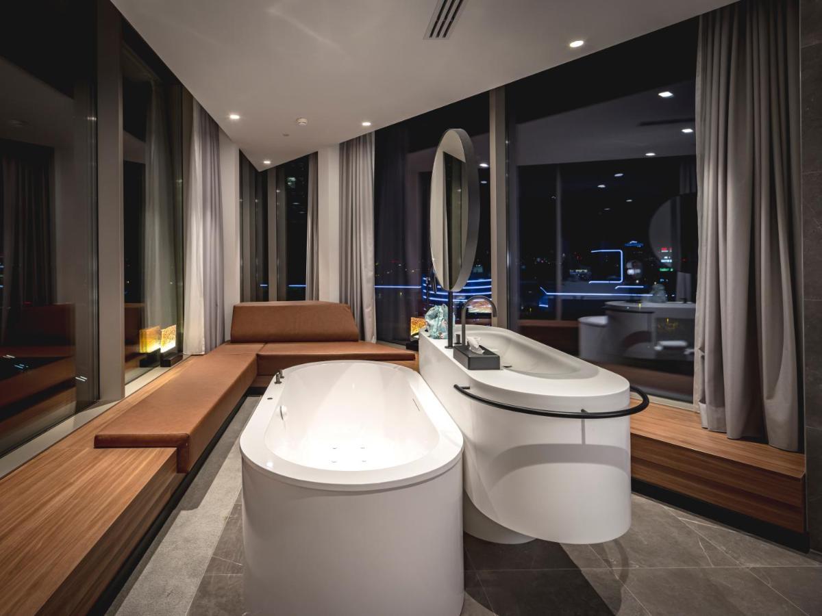 Hotel Der Valk Zuidas -rai 4*