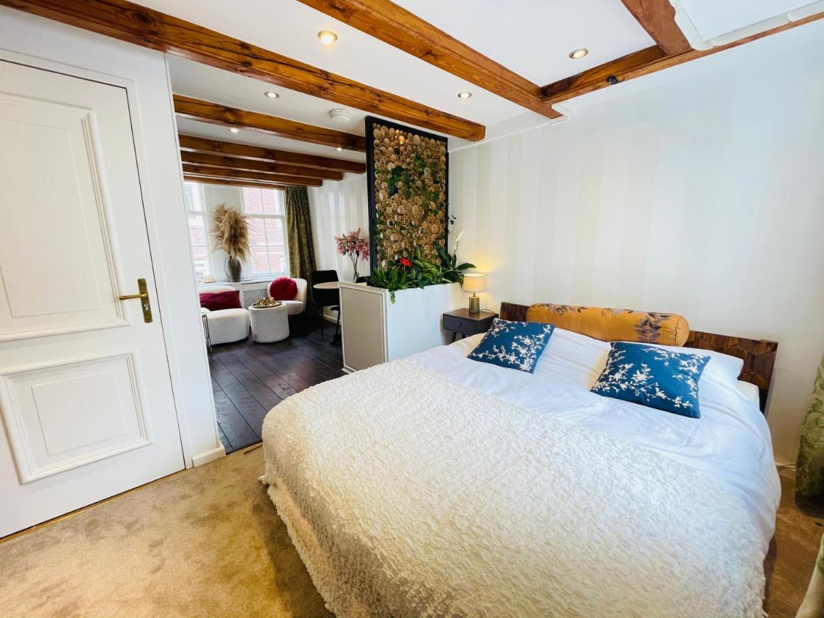 Luxury Suites The Enlightened House Couette-café