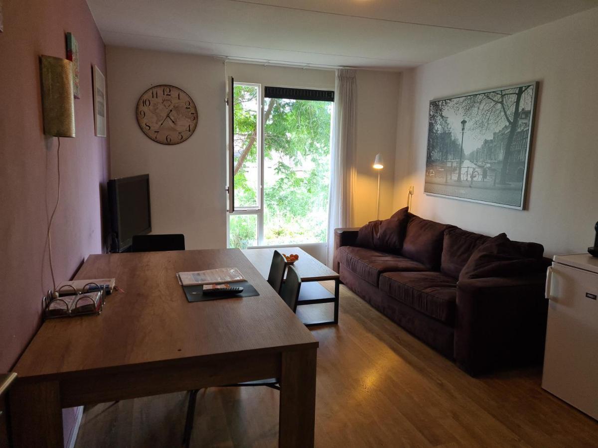 Johan's B&b, Dakterras & Goedkoop Parkeren - Sinds 2014 * Ámsterdam