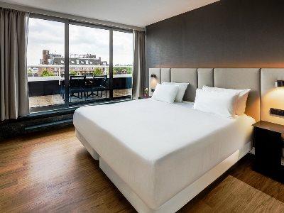 Nh Caransa Hotel