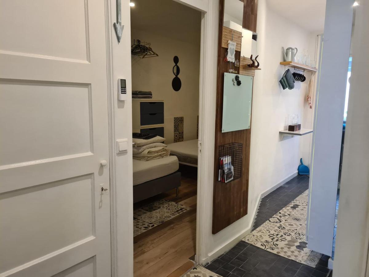 1 Bedroom 15 Min By Tram To Centre! Apartment Amsterdam
