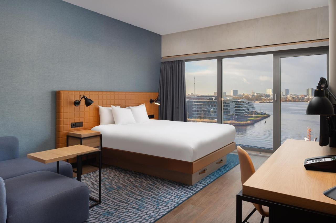 By Marriott Houthavens Hotel