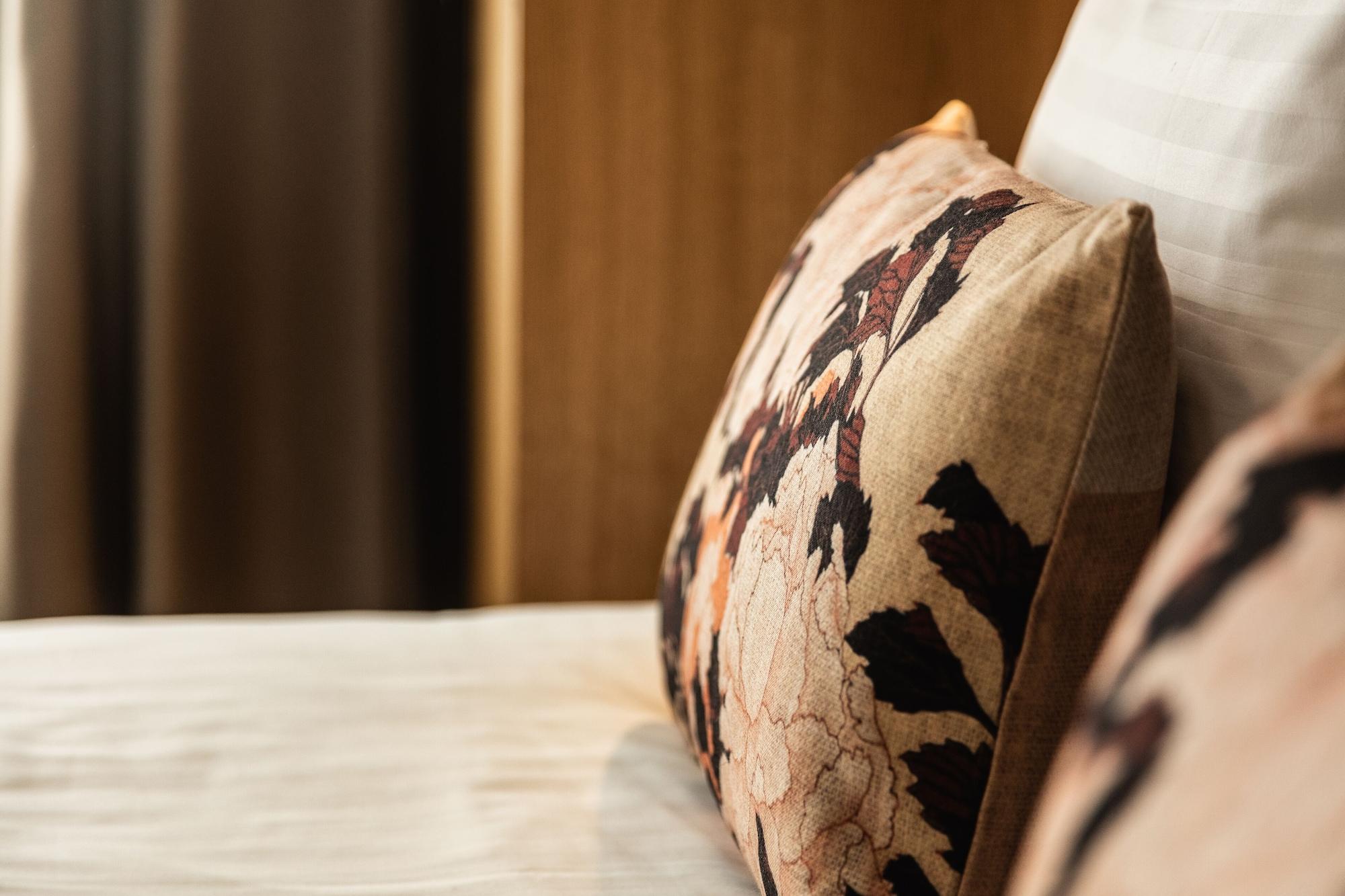 The Delphi - Townhouse Hotel