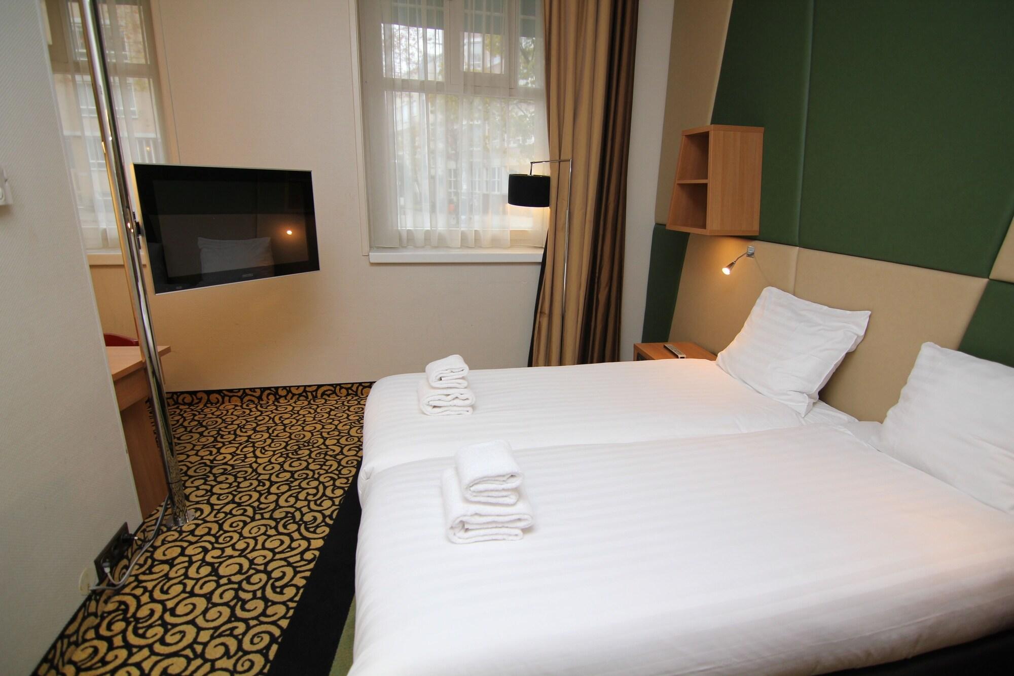 Savoy 4*