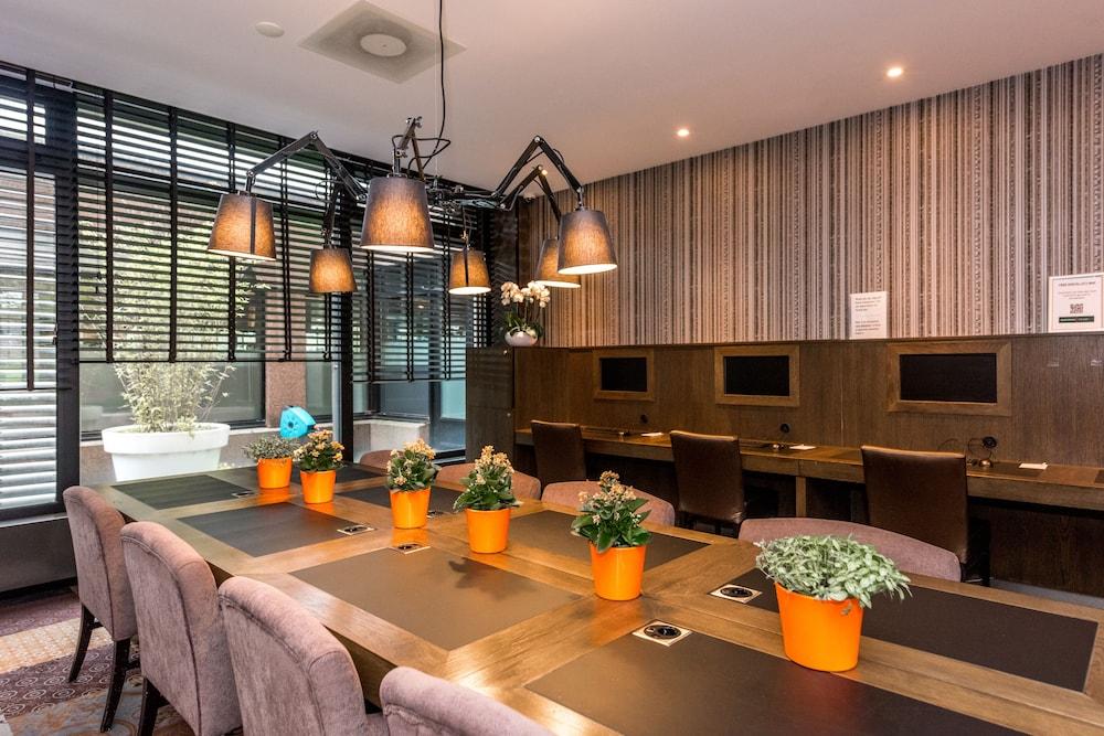 Hotel Xo Park West 4*