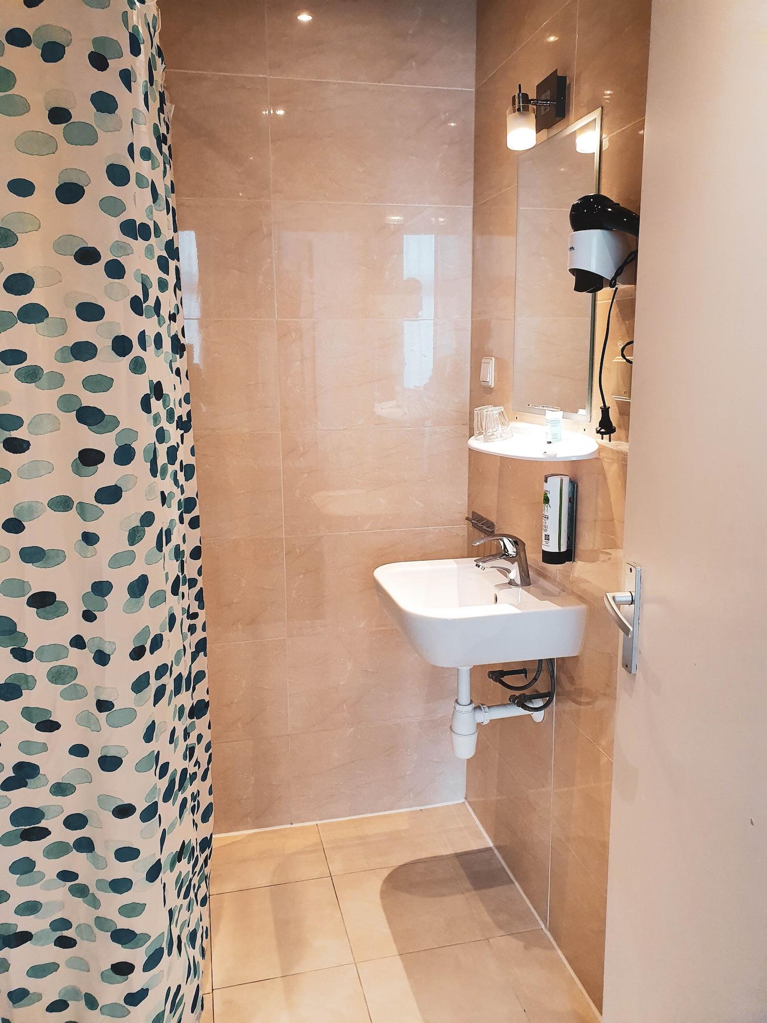 Aadam Wilhelmina Hotel
