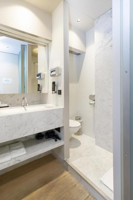 Amsterhome Hotel 2*