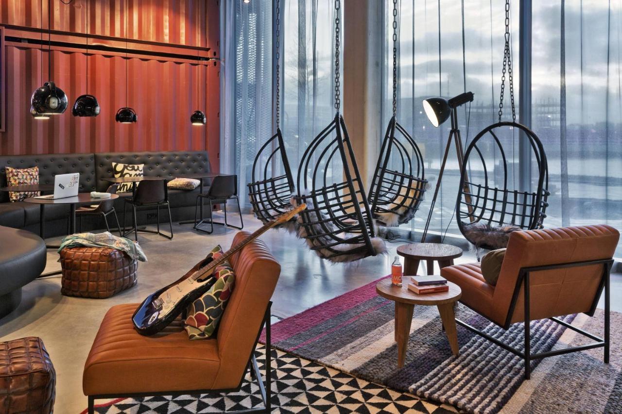 Moxy Houthavens 4*