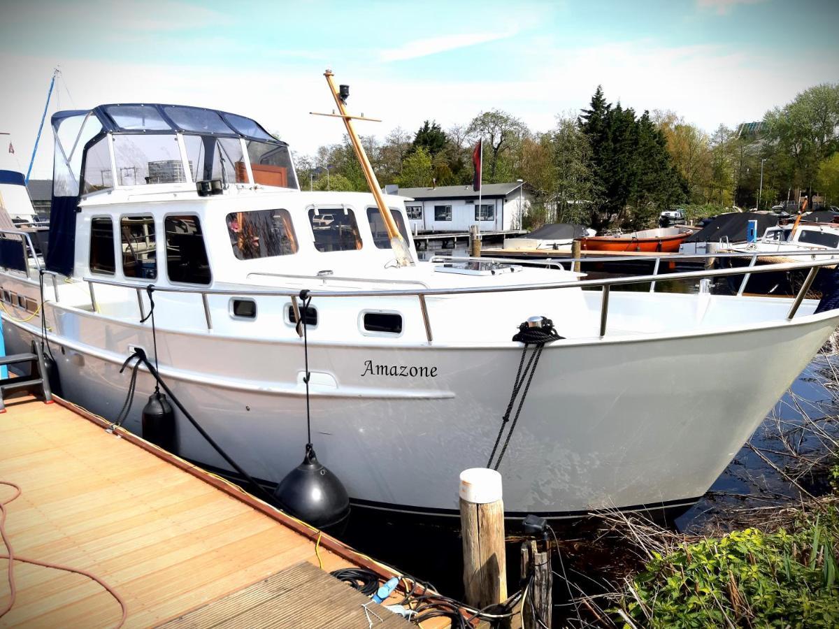 Motor Yacht Amazone Bådhotel