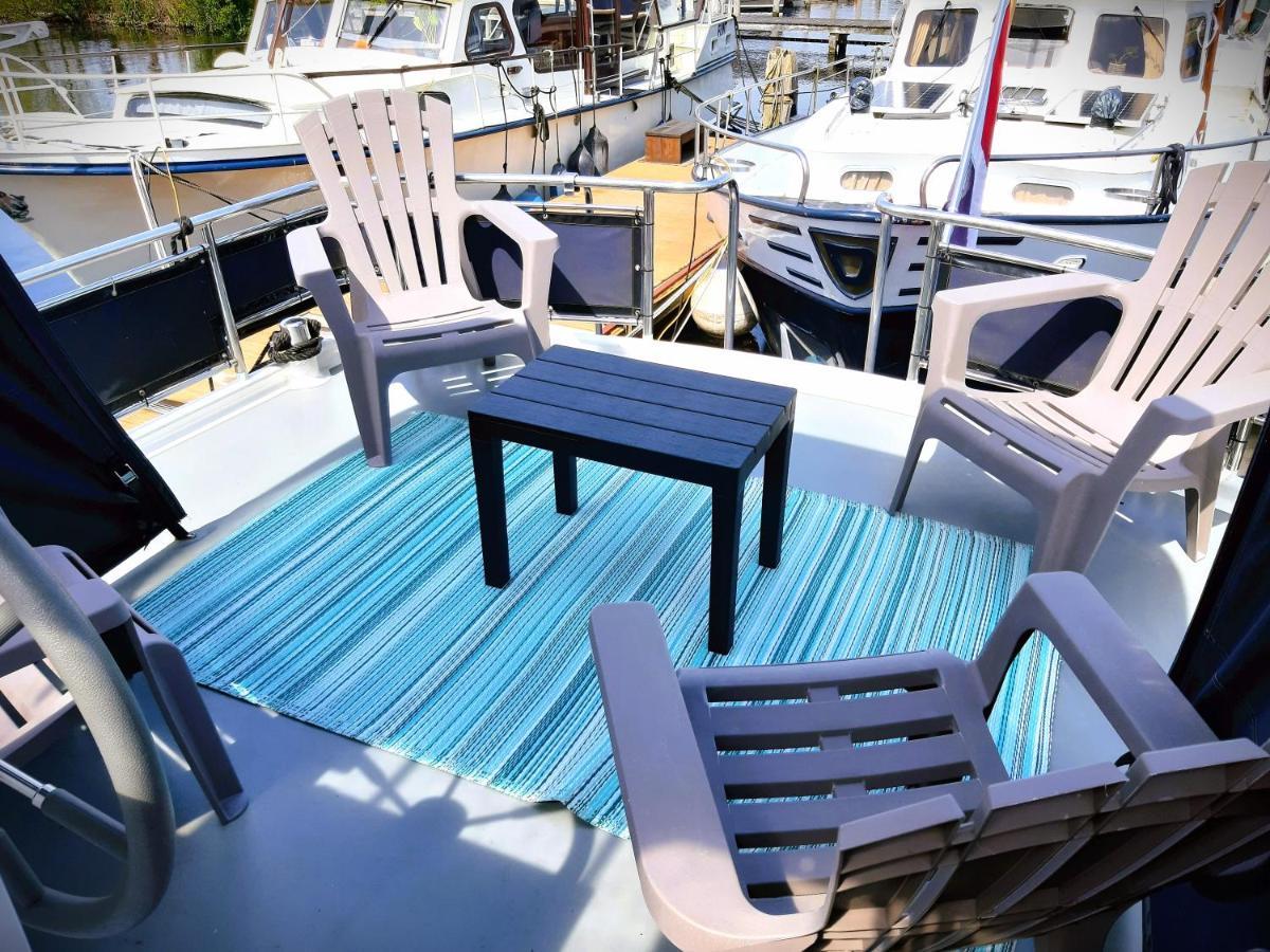Motor Yacht Amazone Bådhotel