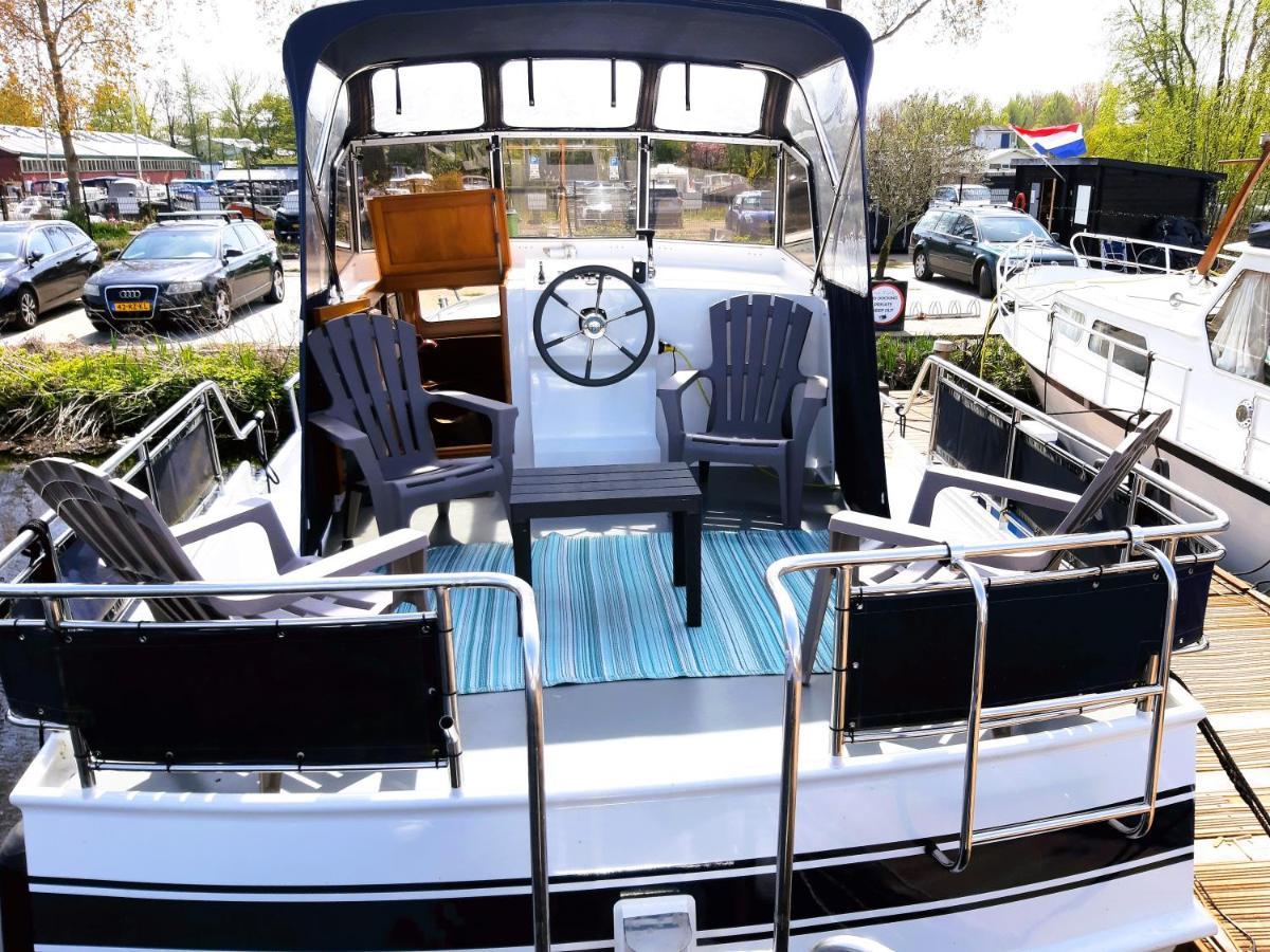 Motor Yacht Amazone Bådhotel