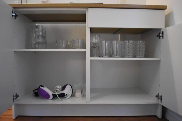 Private 4p Top Floor - *