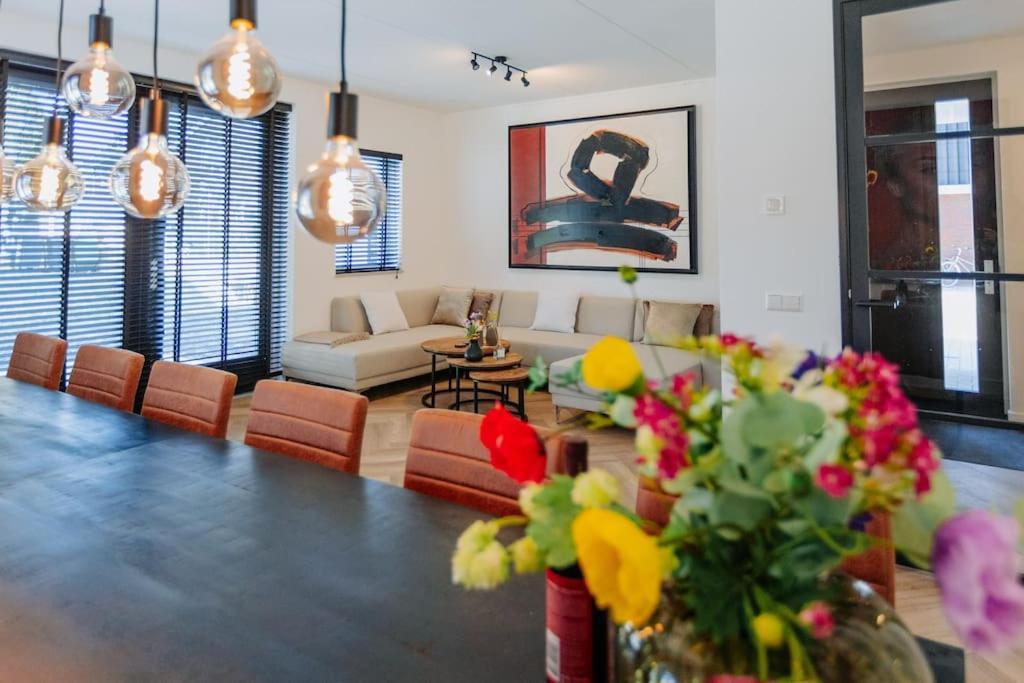 Villa Brand New Bright & Luxurious In Amsterdam!