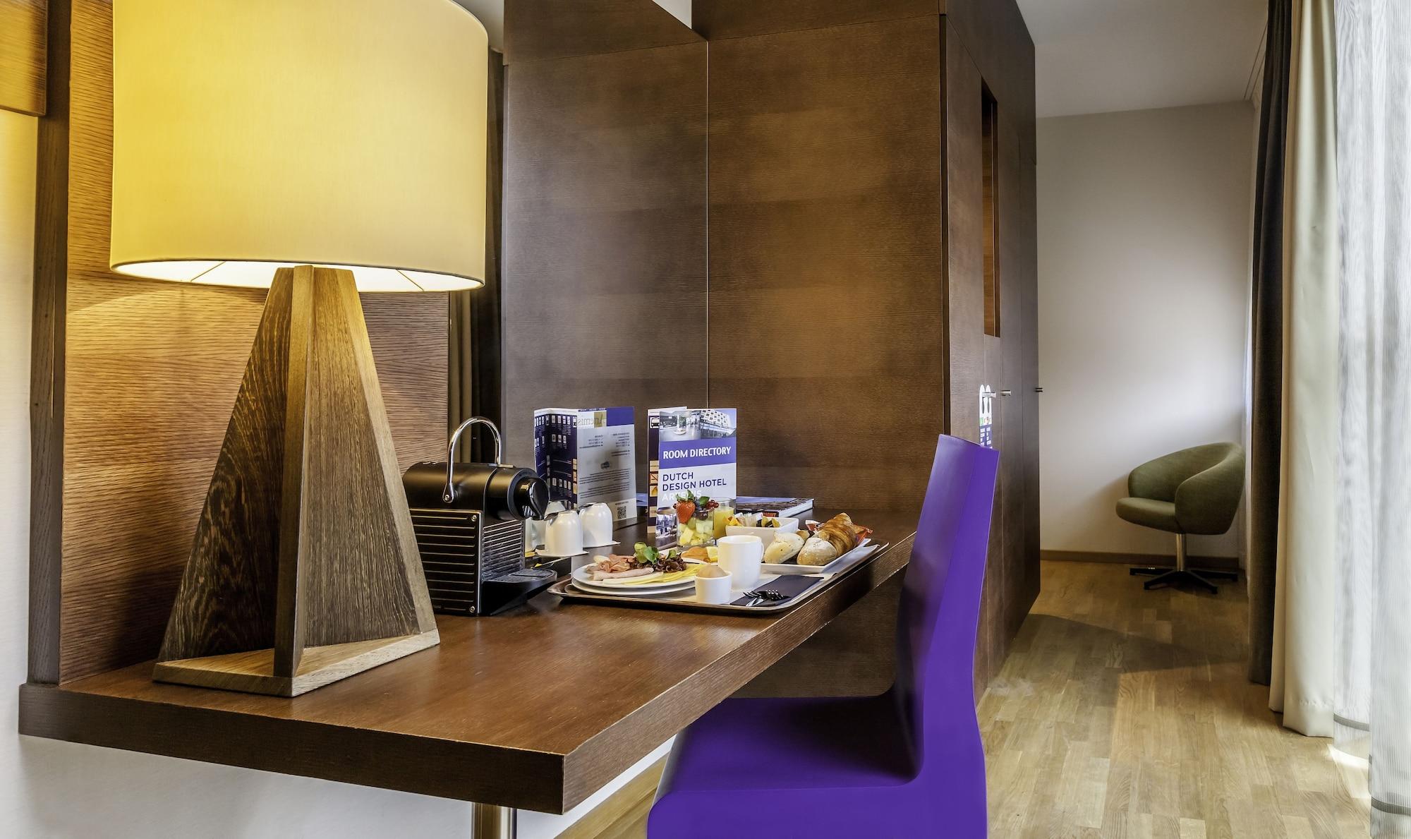 Artemis Hotel