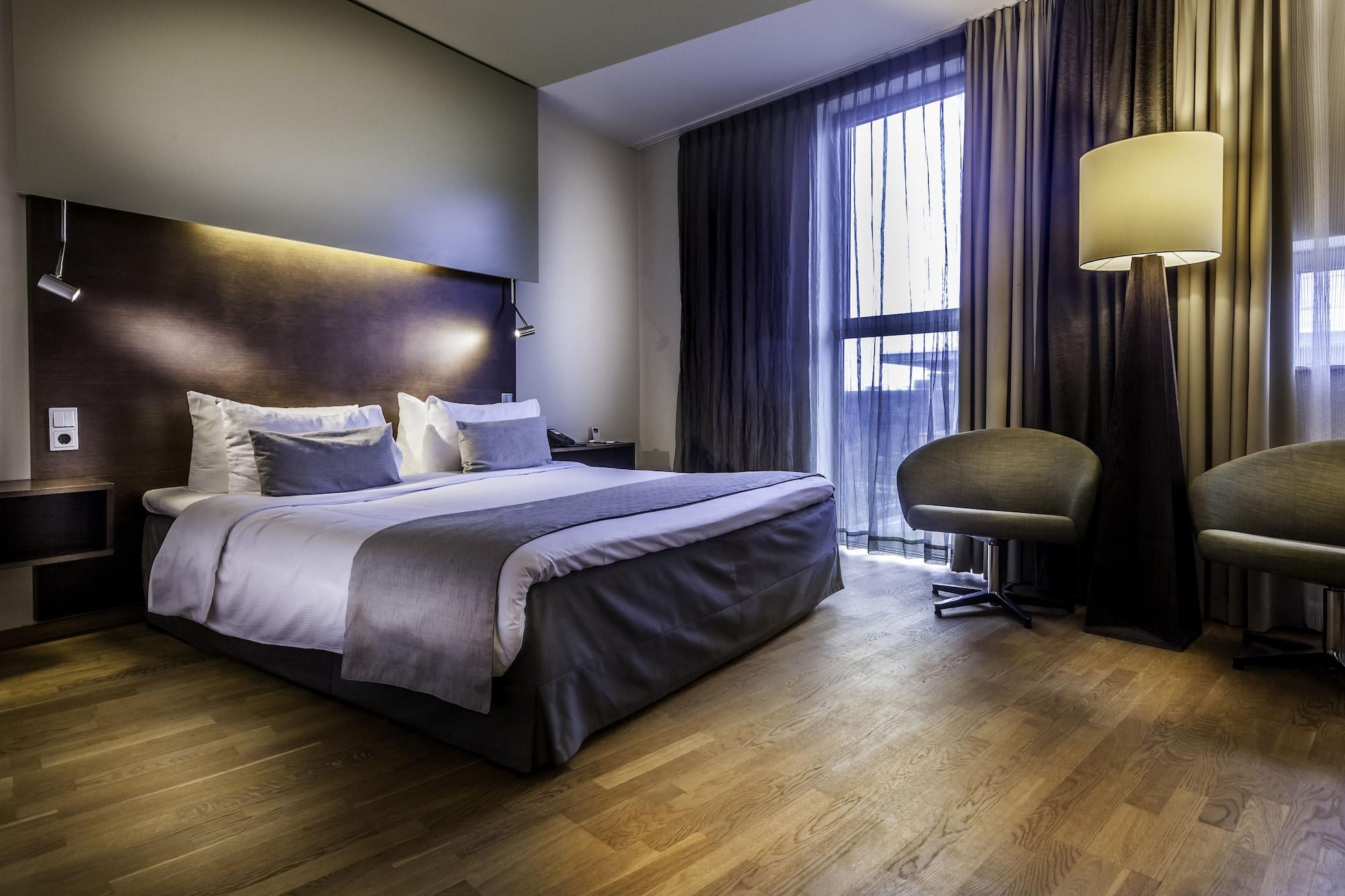 Artemis Hotel 4*