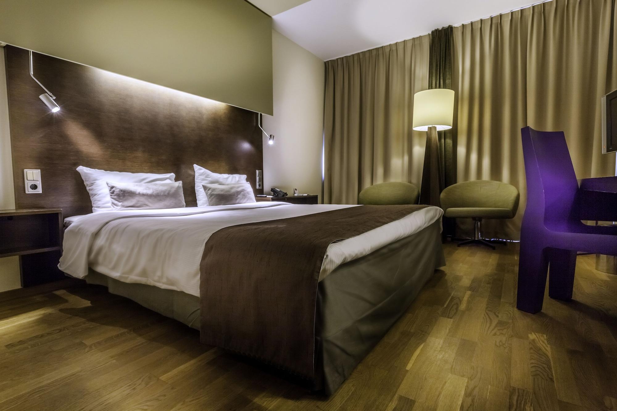 Hotel Artemis 4*