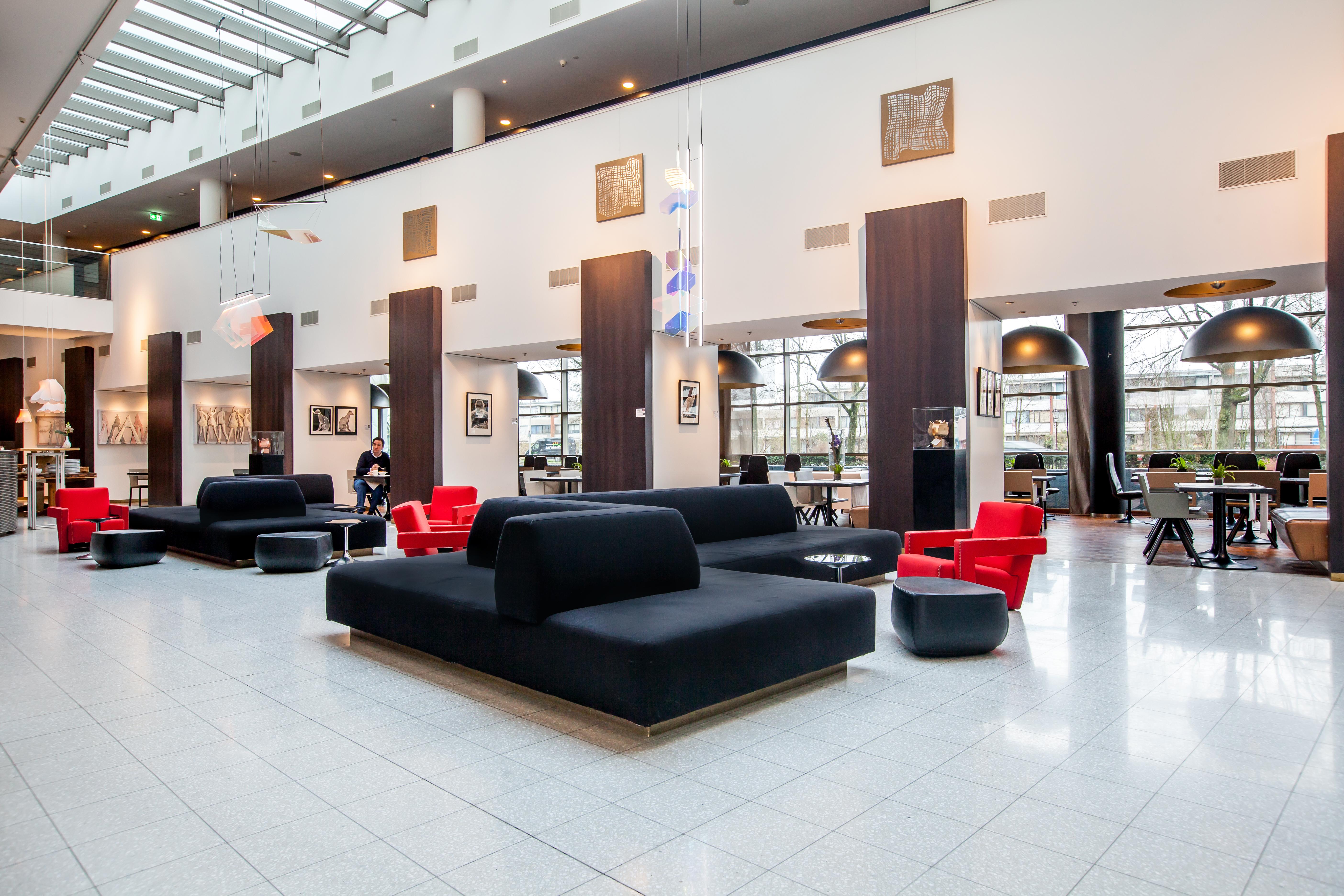 Artemis Hotel