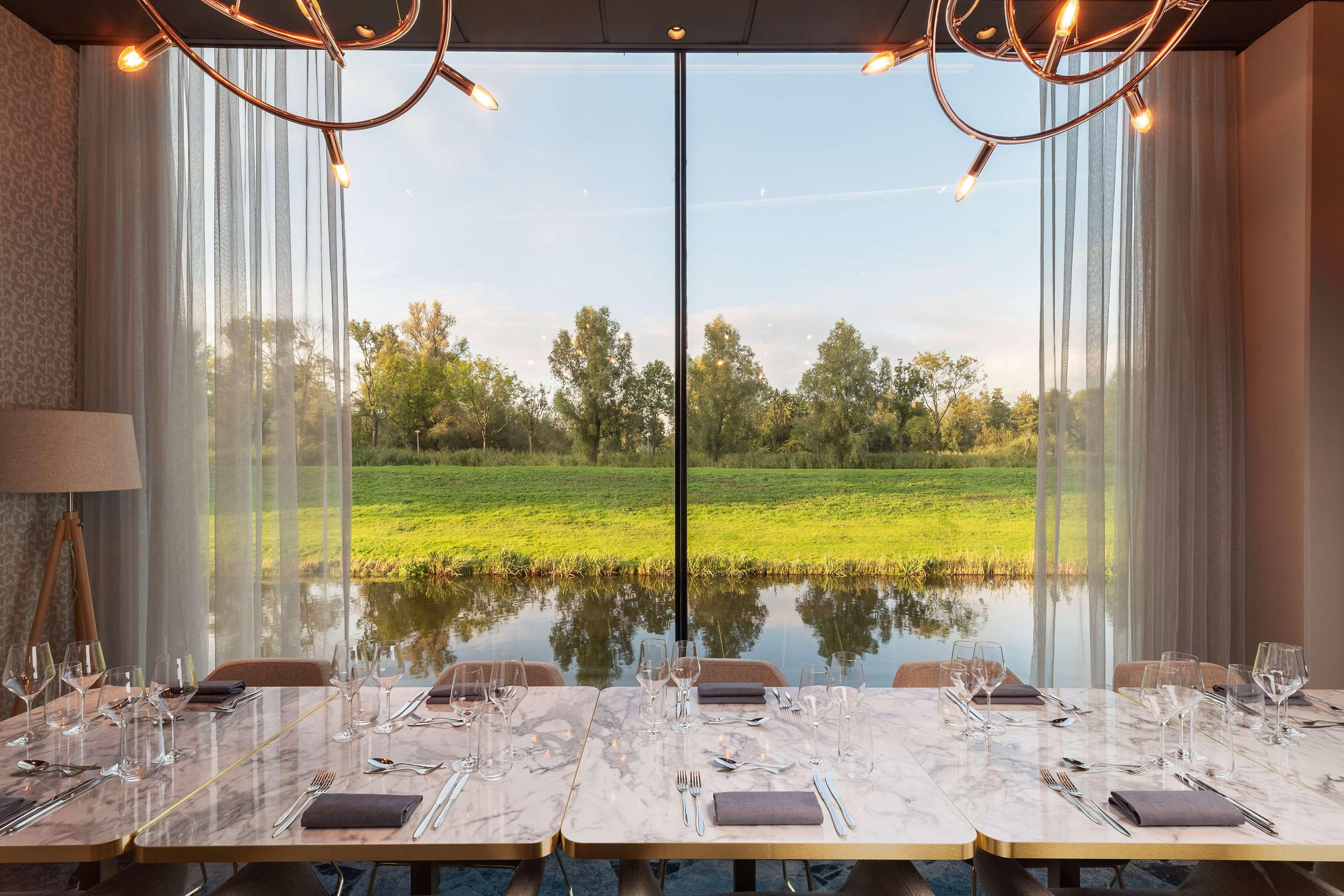 Hotel Radisson And South 4*