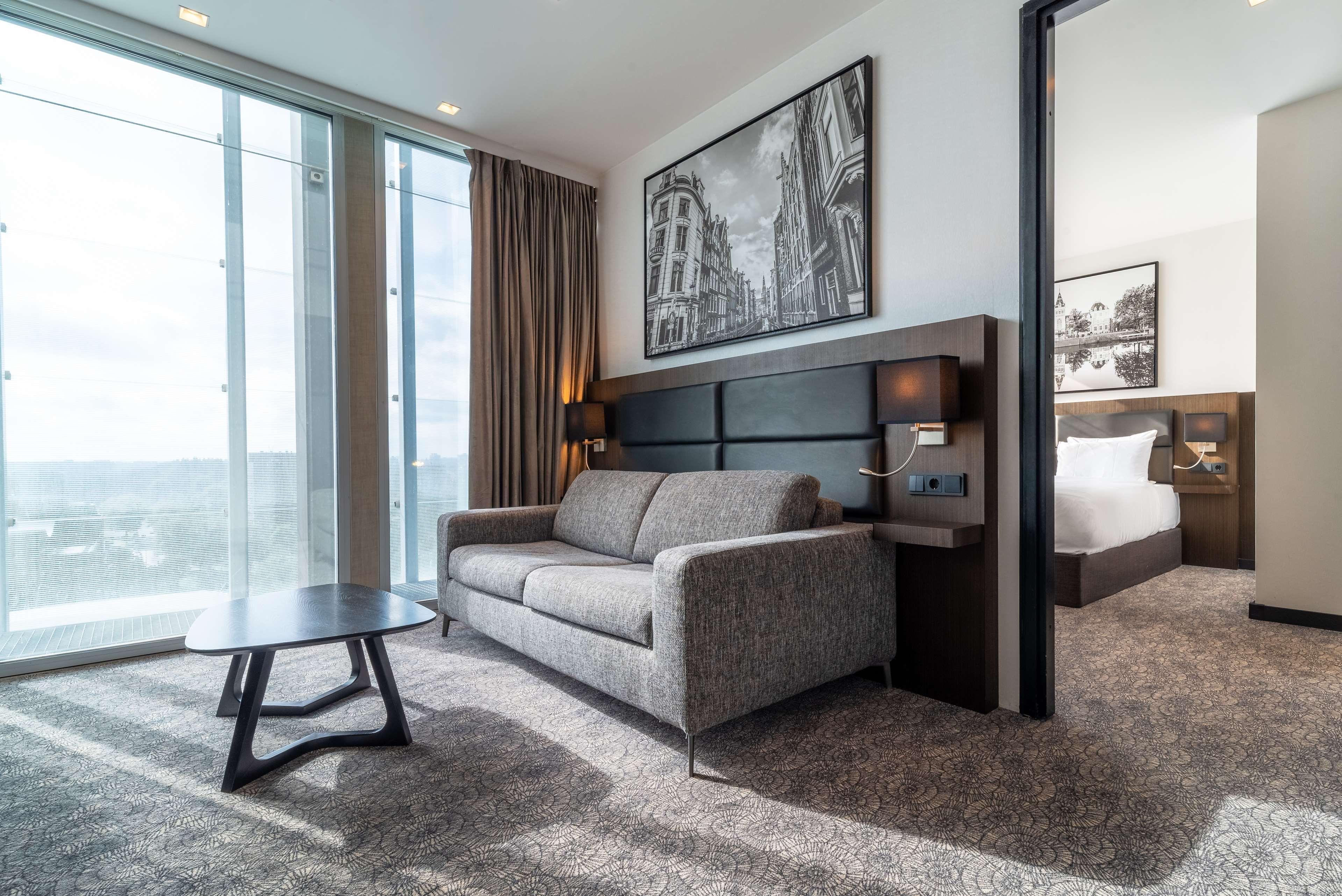 Hotel Radisson And South 4*