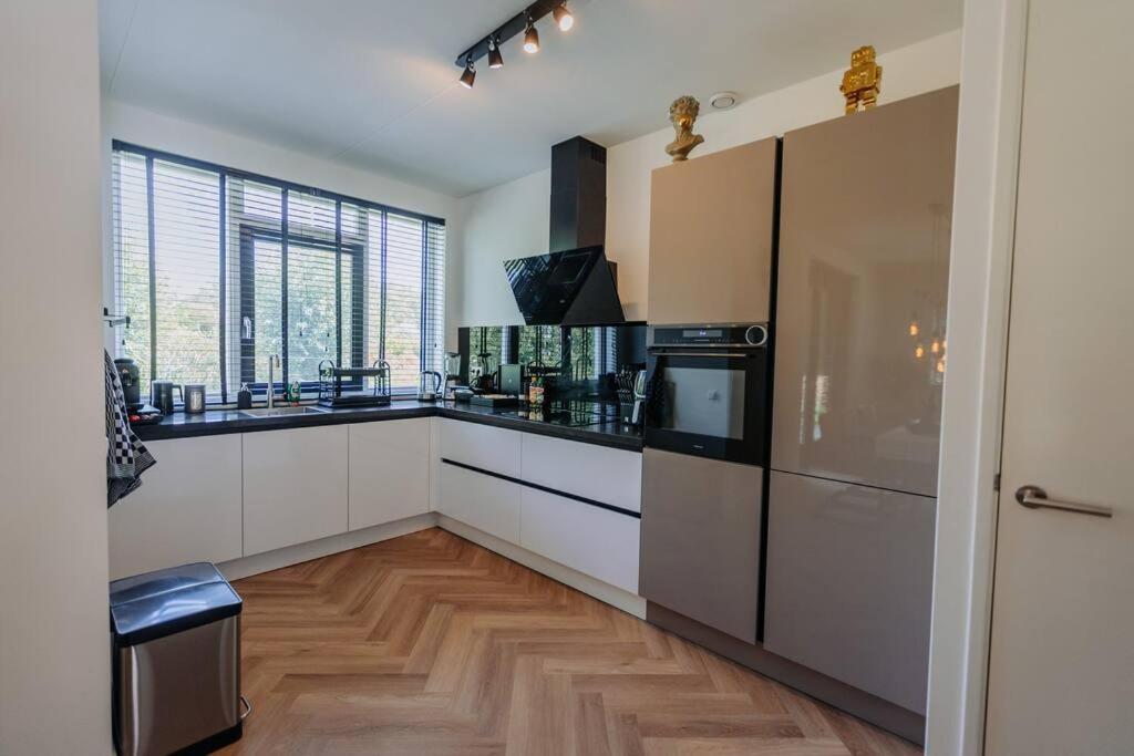Villa Brand New Luxurious 6 Bedroom In *