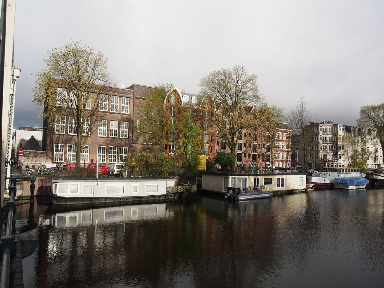 & Quiet Canal Appartement