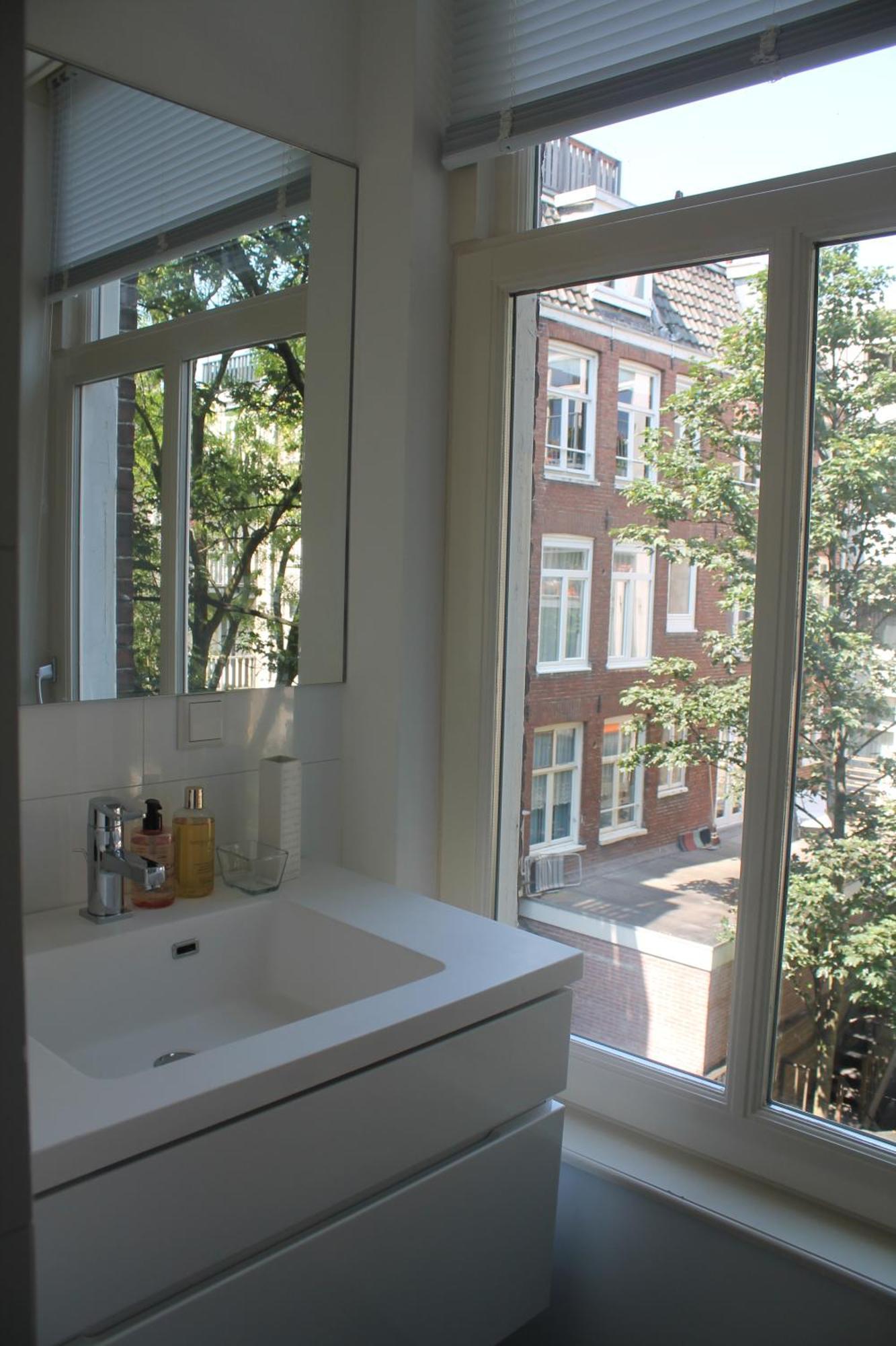 Bed & Breakfast Great Bed And Breakfast Amsterdam
