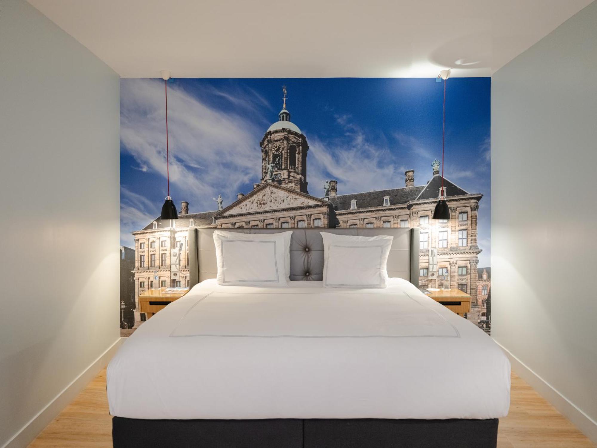 Swissôtel Hotel 4*