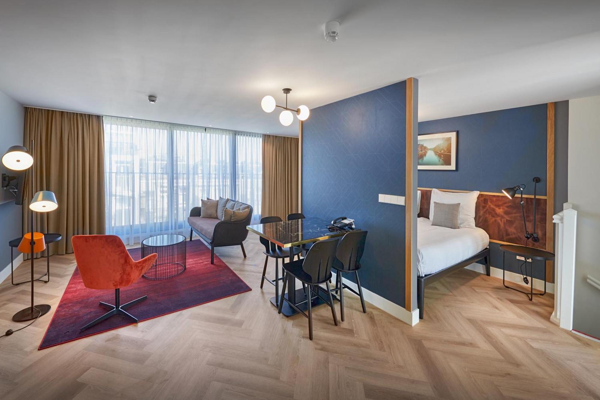 Nova Hotel 4*