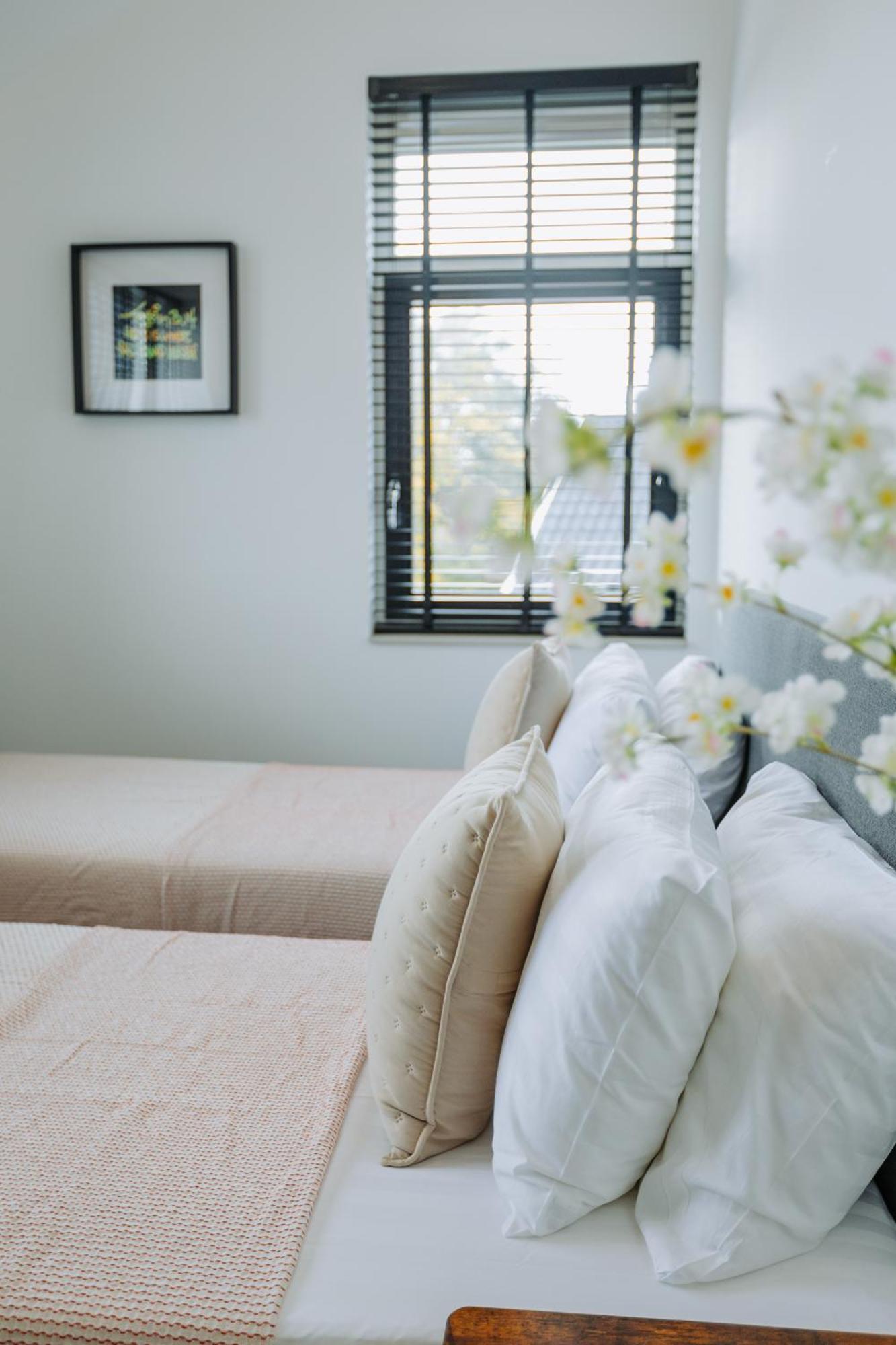 Dutch Design With 6 Luxurious Bedrooms Villa *