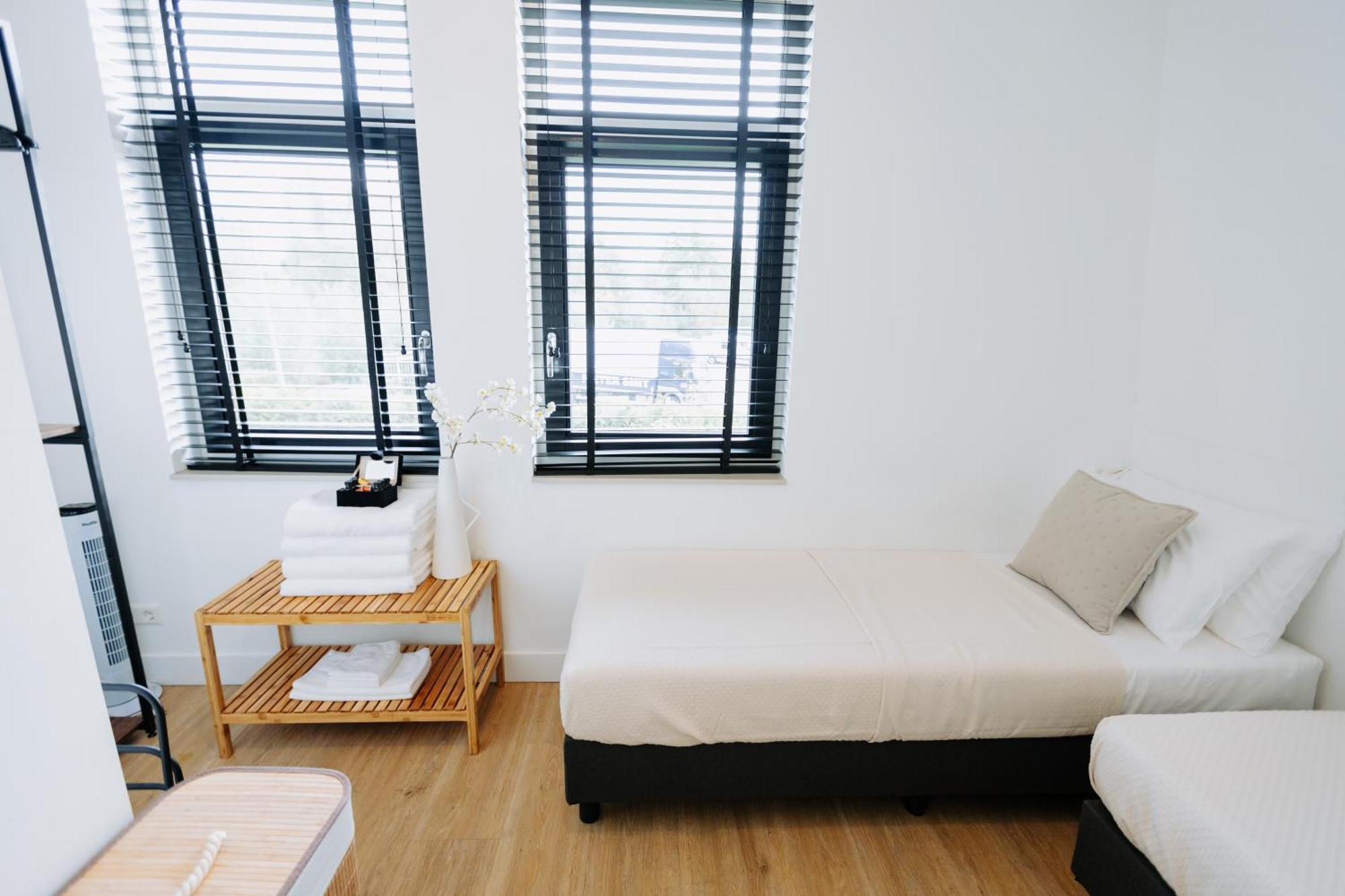 Dutch Design With 6 Luxurious Bedrooms Villa *