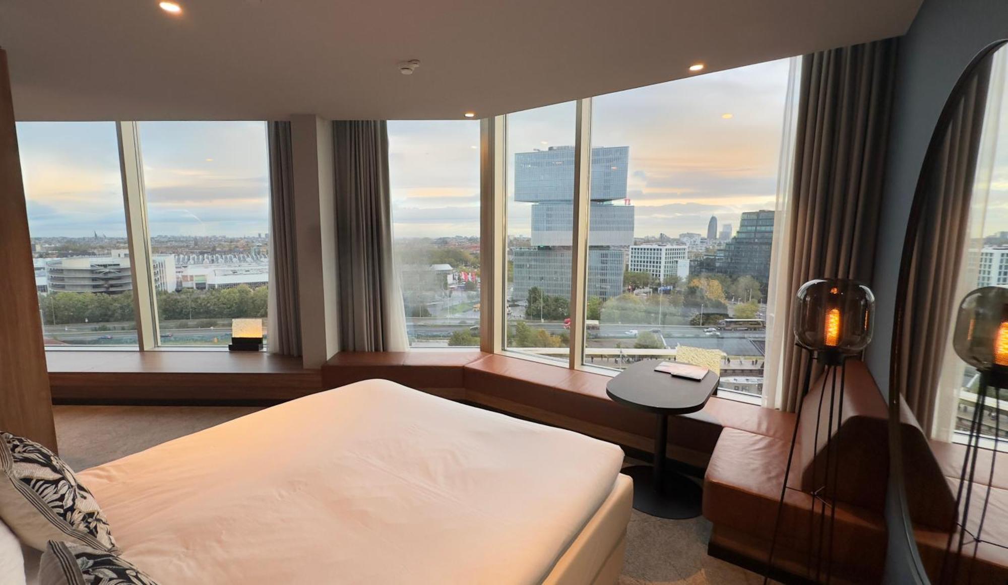 Hotel Der Valk Zuidas -rai 4*