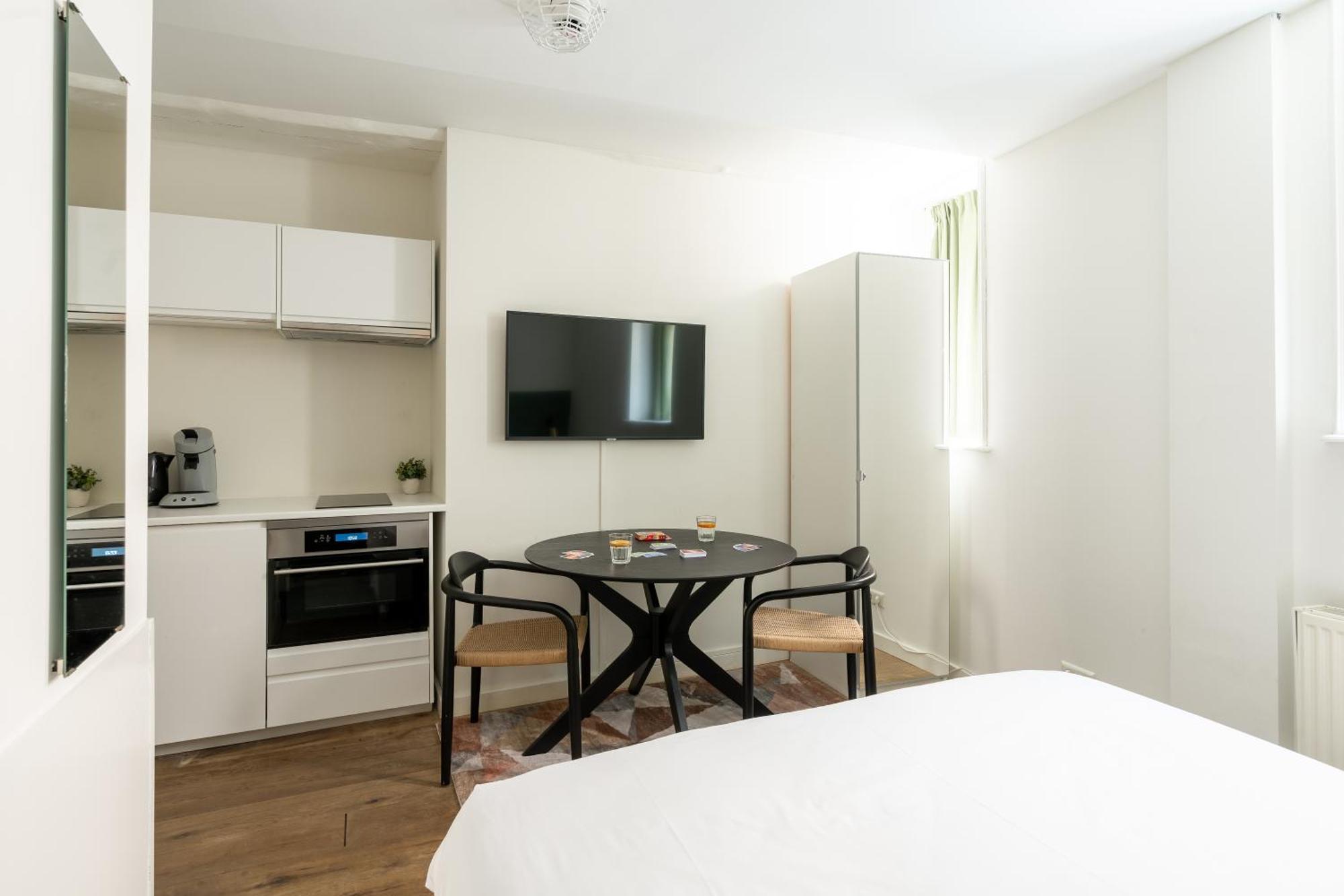 Lejlighedshotel Dockside Flats 4*
