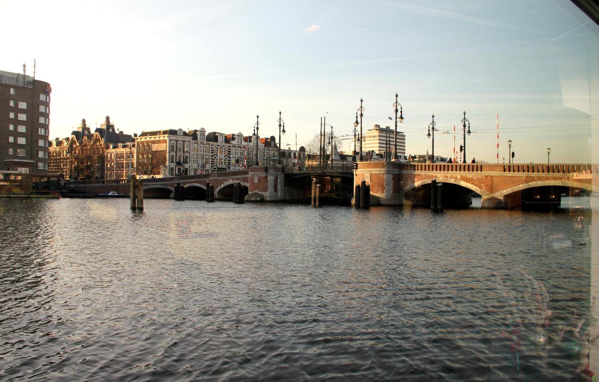 Gasthuis Houseboat Ark Amstel