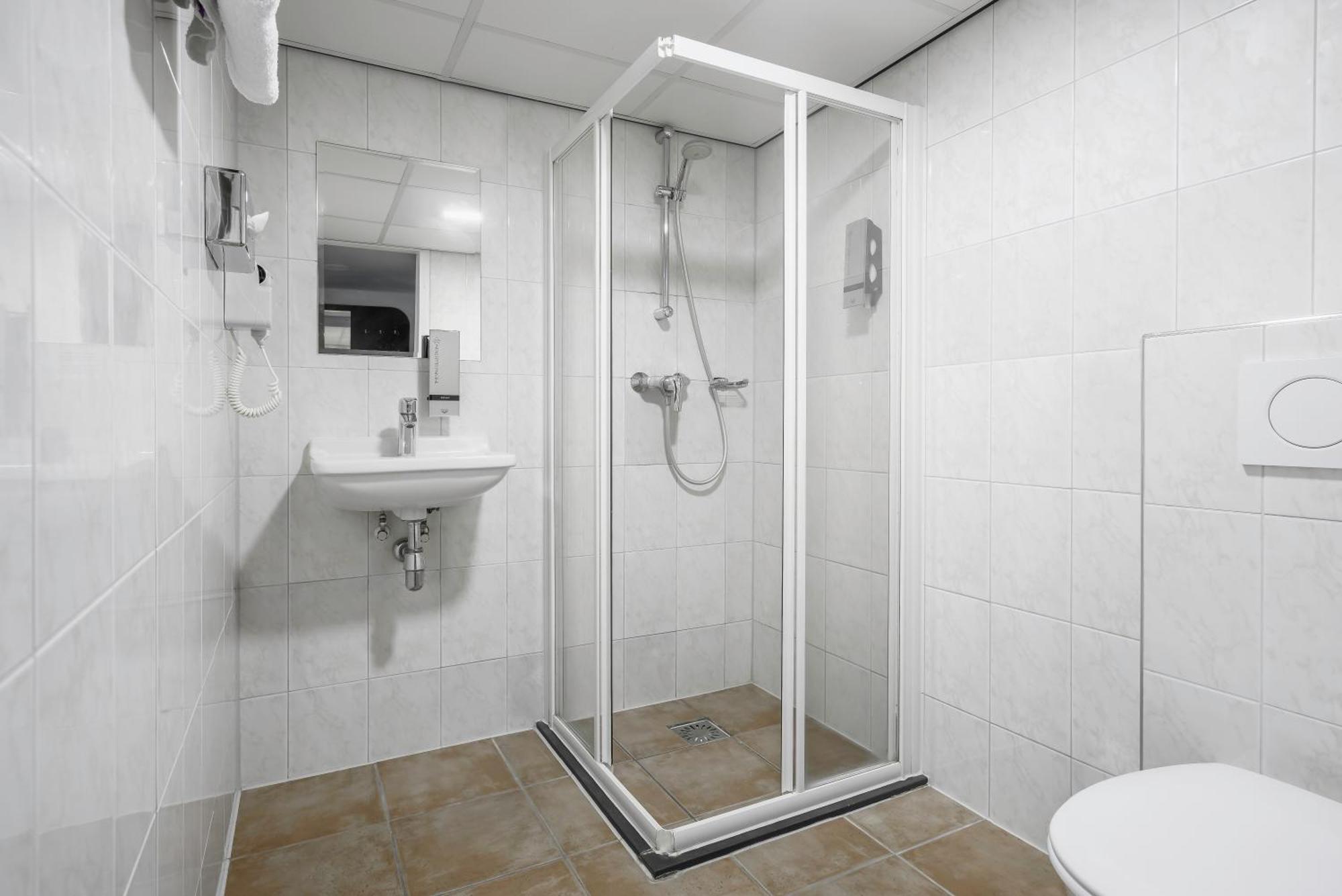 Garden Hotel 3*